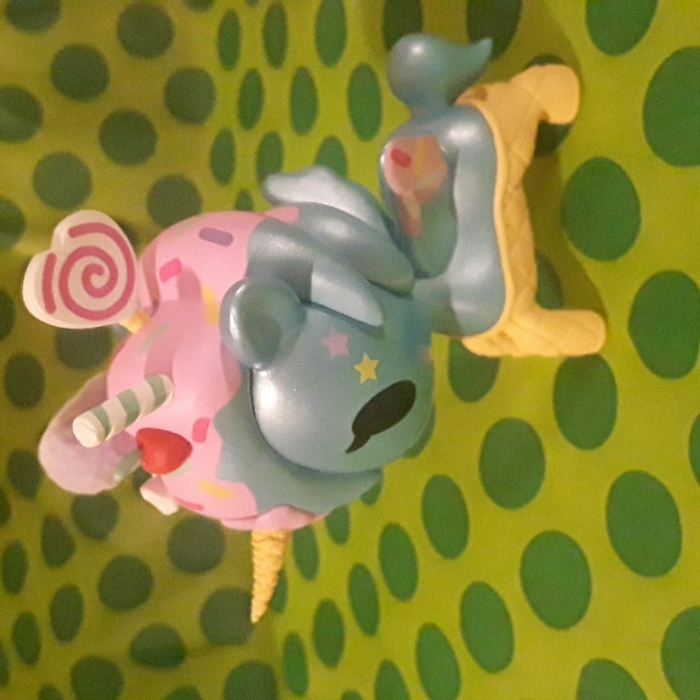 Tokidoki Carnival Unicorno Metallico series collectible figure Sweet Stuff candy - Picture 7 of 11